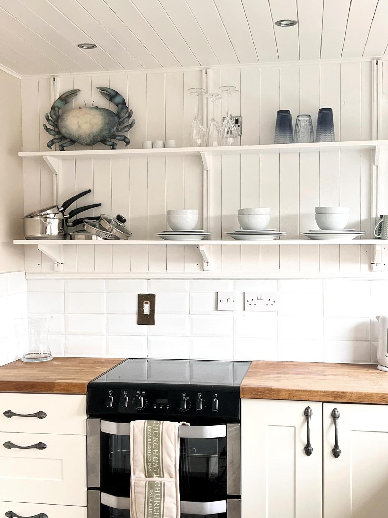 Cosy In Mersea - Walking Distance To And Town Holiday home *